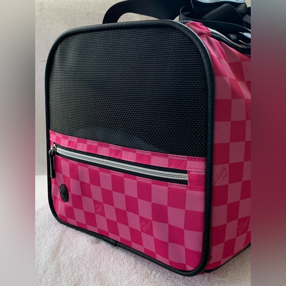 SALE - Betsey Johnson Pink Checks Pet Carrier for Small Pets - Picture 4 of 11